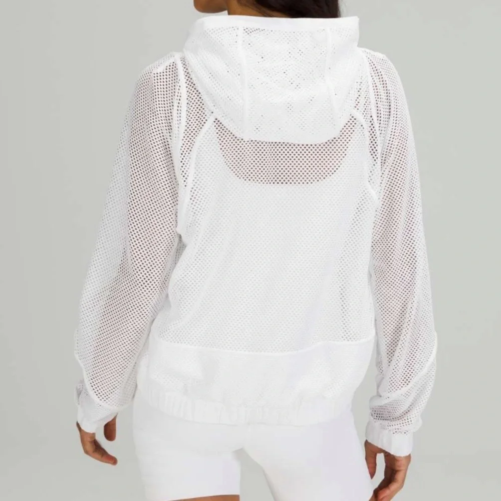 Lululemon Relaxed Fit Mesh Jacket‎ White 8